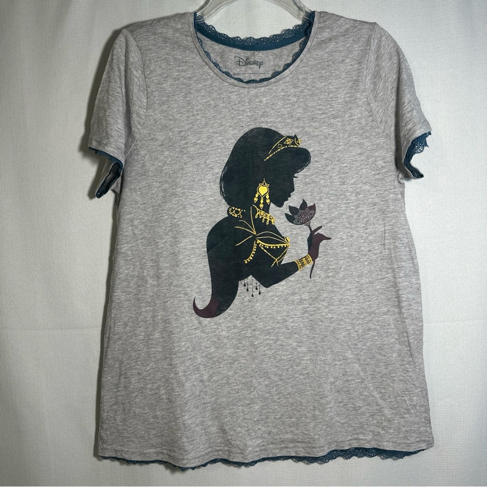 Her Universe Gray Short Sleeve Tee with Black and Gold Design